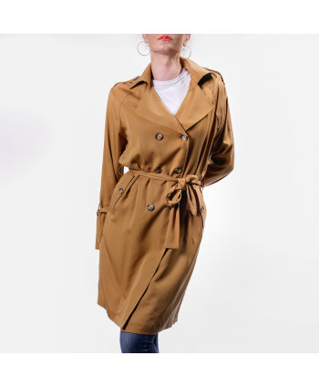 Trench Sienna.Bee Donna in tessuto color caramello